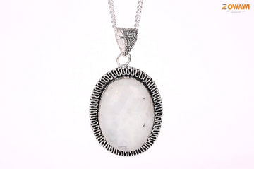 Natural Rainbow Moonstone Unisex Pendant In Sterling Silver With Neck Chain