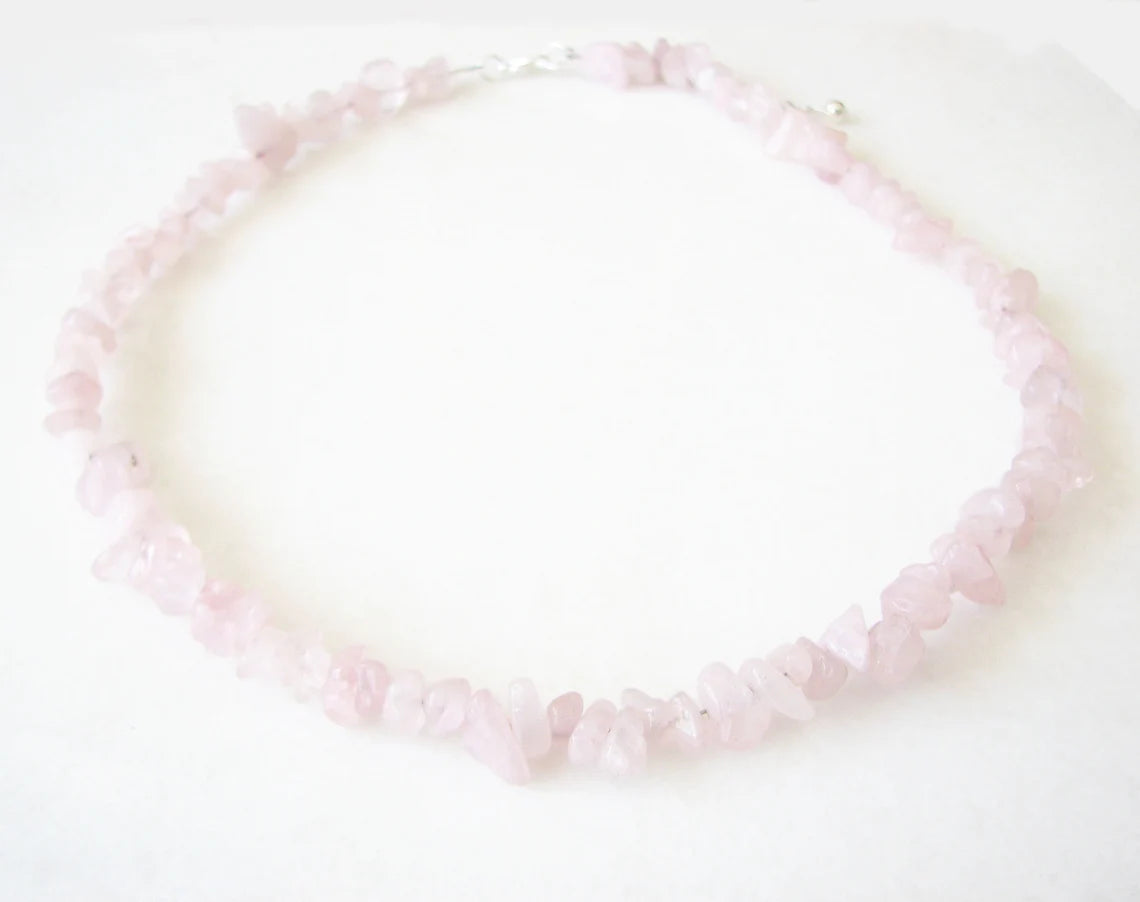 Rose Quartz Chips Necklace
